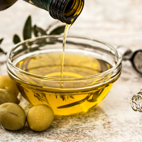 pure olive oil ทำไมเราถึงต้องใช้สบู่น้ำมันมะกอกของ RAMPAL LATOUR สำหรับผิวหน้าและผิวกาย